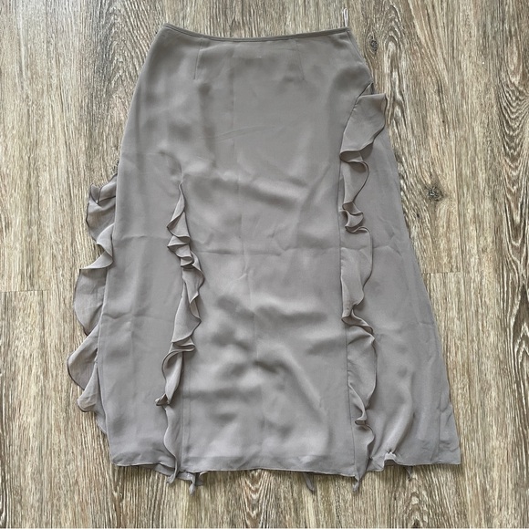 NWOT Wilfred Raval Skirt from Aritzia - Picture 4 of 5